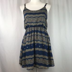 🔴 Lush | Adjustable straps | Dress | Size Small